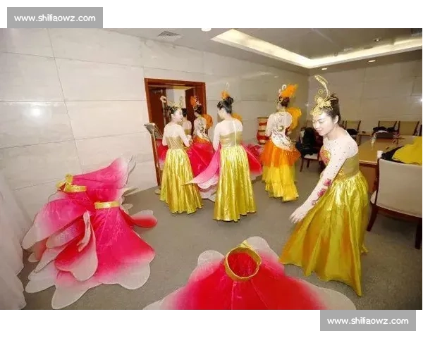 比赛公交车全程记录与精彩瞬间揭秘的幕后故事